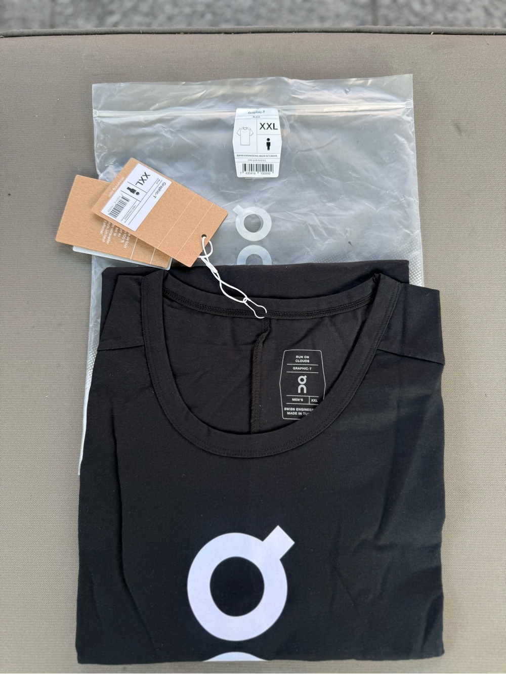 On Graphic-T Men's T-Shirt XXL